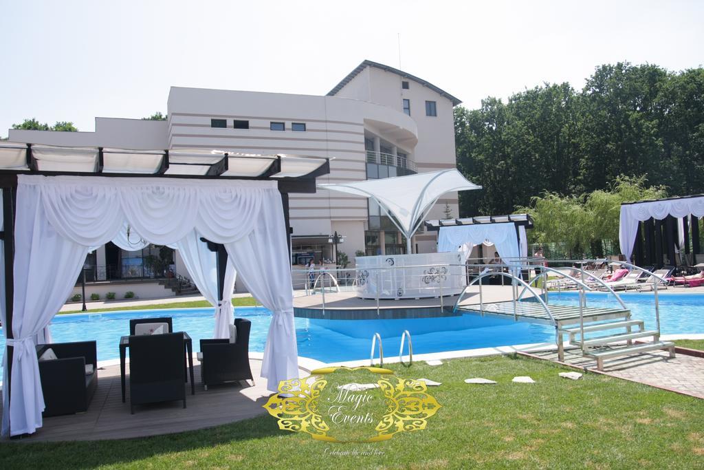 Hotel Magic Gt Trivale Питещ Екстериор снимка